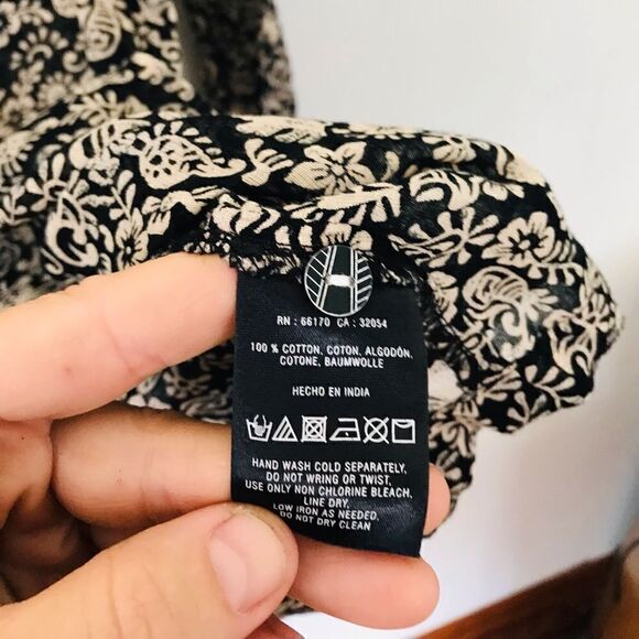 Anthropologie | hei hei | black and cream lightweight button down blouse | XS - Picture 6 of 6